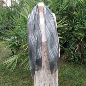 EUC PAISLEY ROAD China Silk w/Wool & Acrylic Scarf 34 x 80 inches